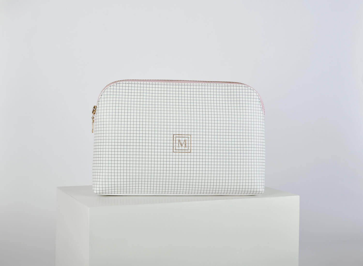 Gardenia Oval All Purpose Pouches - Set Of 3 3 Pouches Set