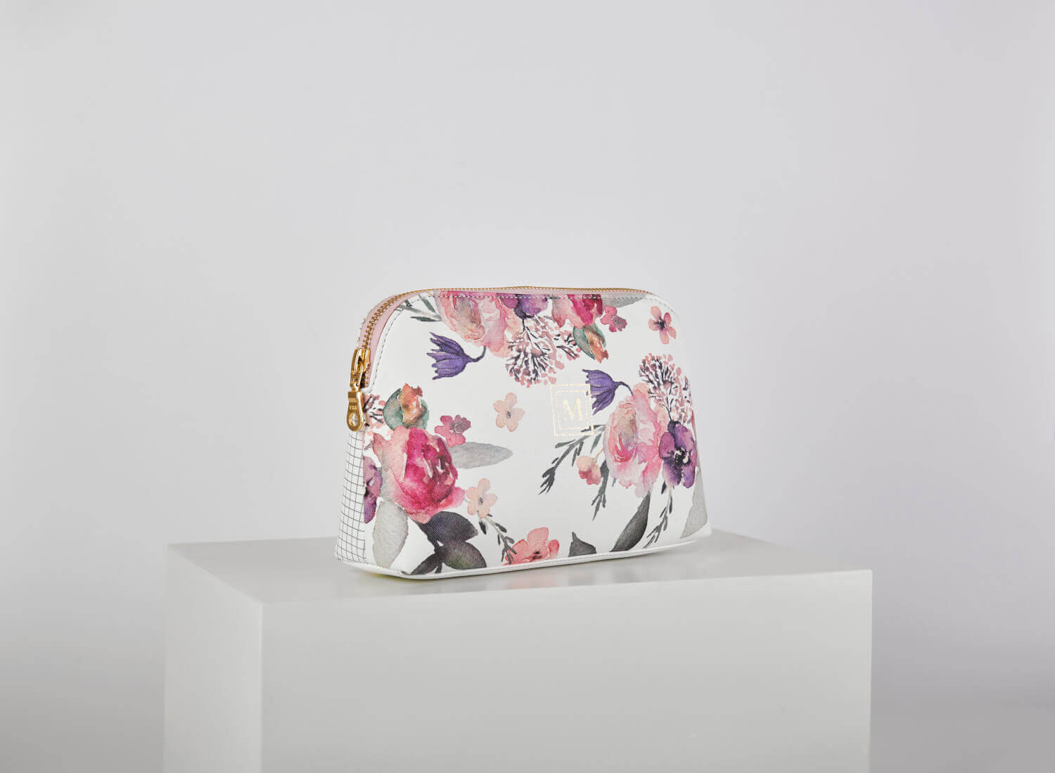 Gardenia Oval All Purpose Pouches - Set Of 3 5 Pouches Set