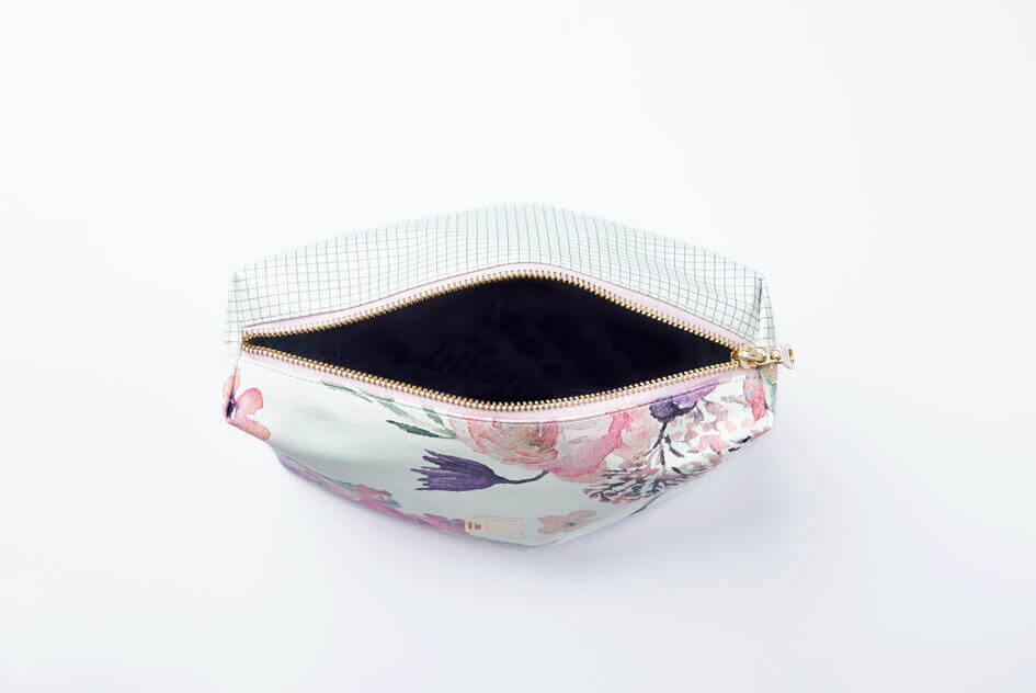 Gardenia Duffle Bag 7 pouch