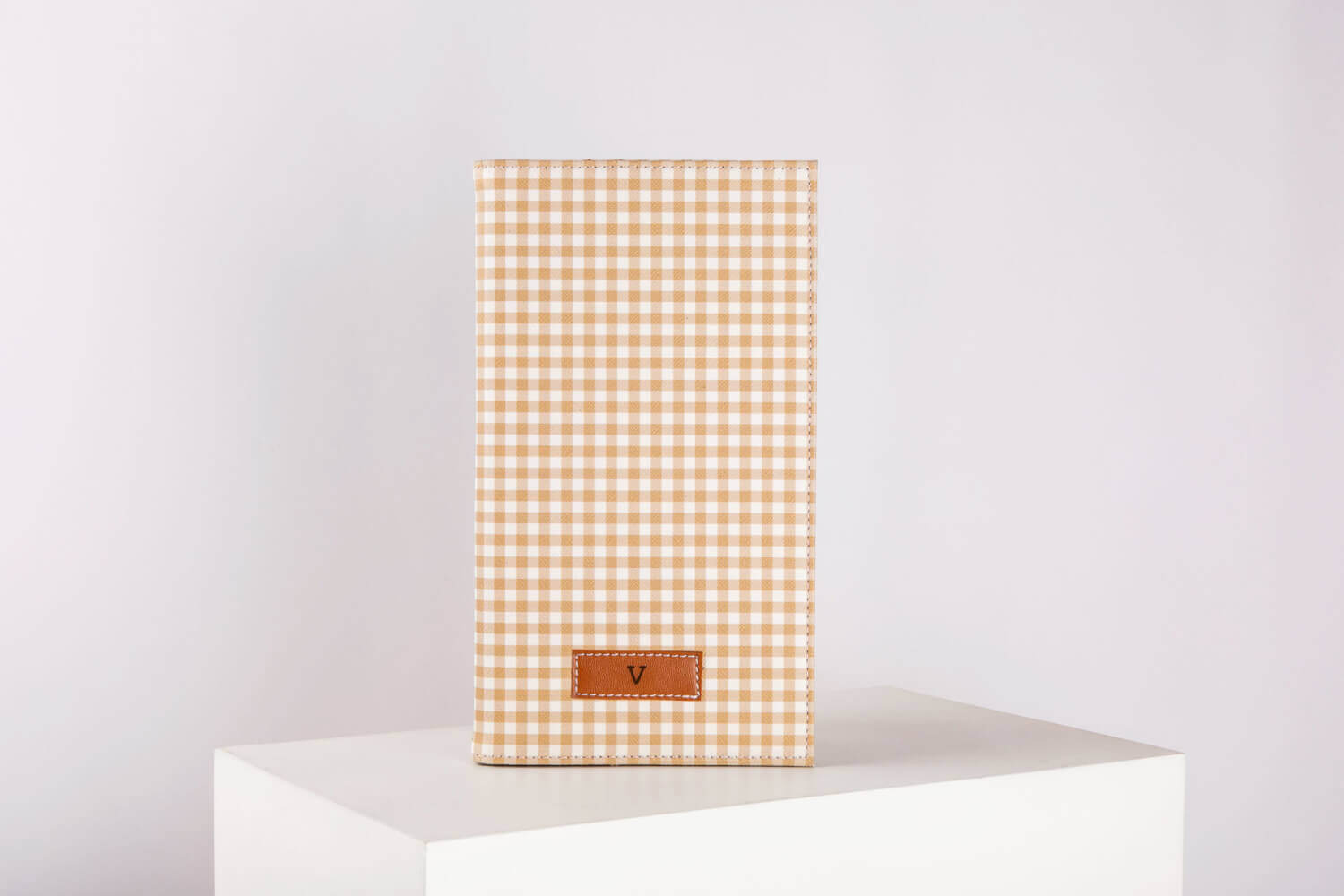 Pattern Of Joy Brown Hamper 1 5 Brown Passport Organizer