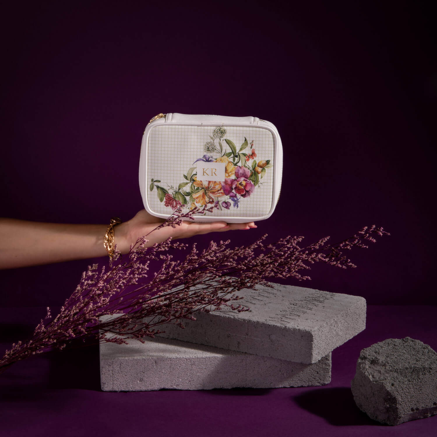 Sangria Universal Pouch