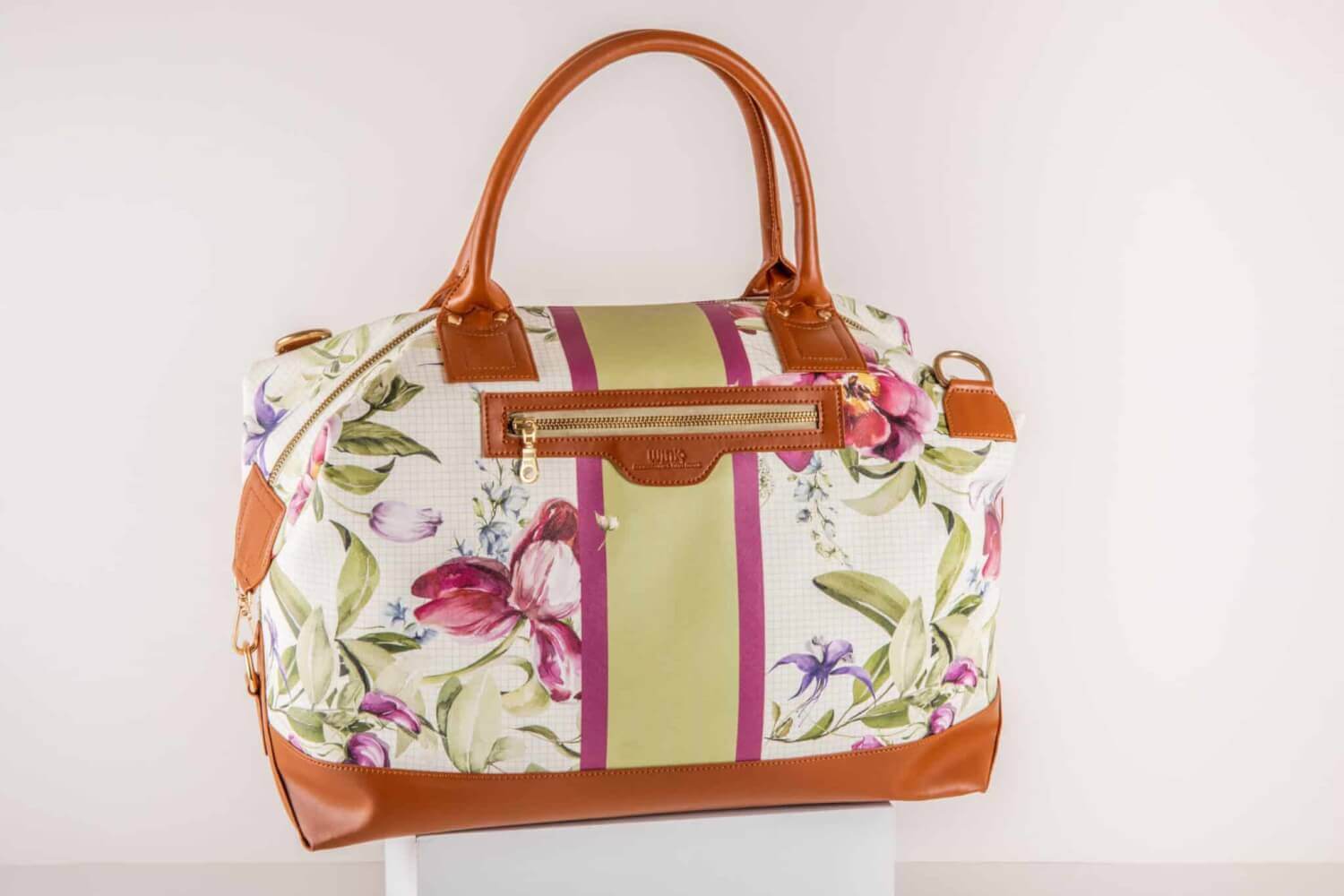 Sangria Duffle Bag for Ladies 5 Duffle Bag