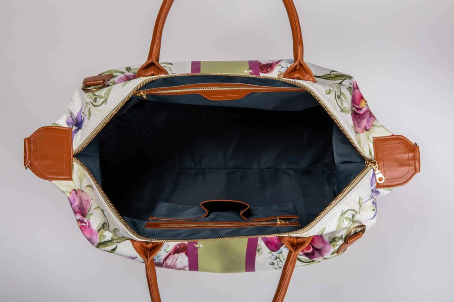 Sangria Duffle Bag for Ladies 4 Duffle Bag