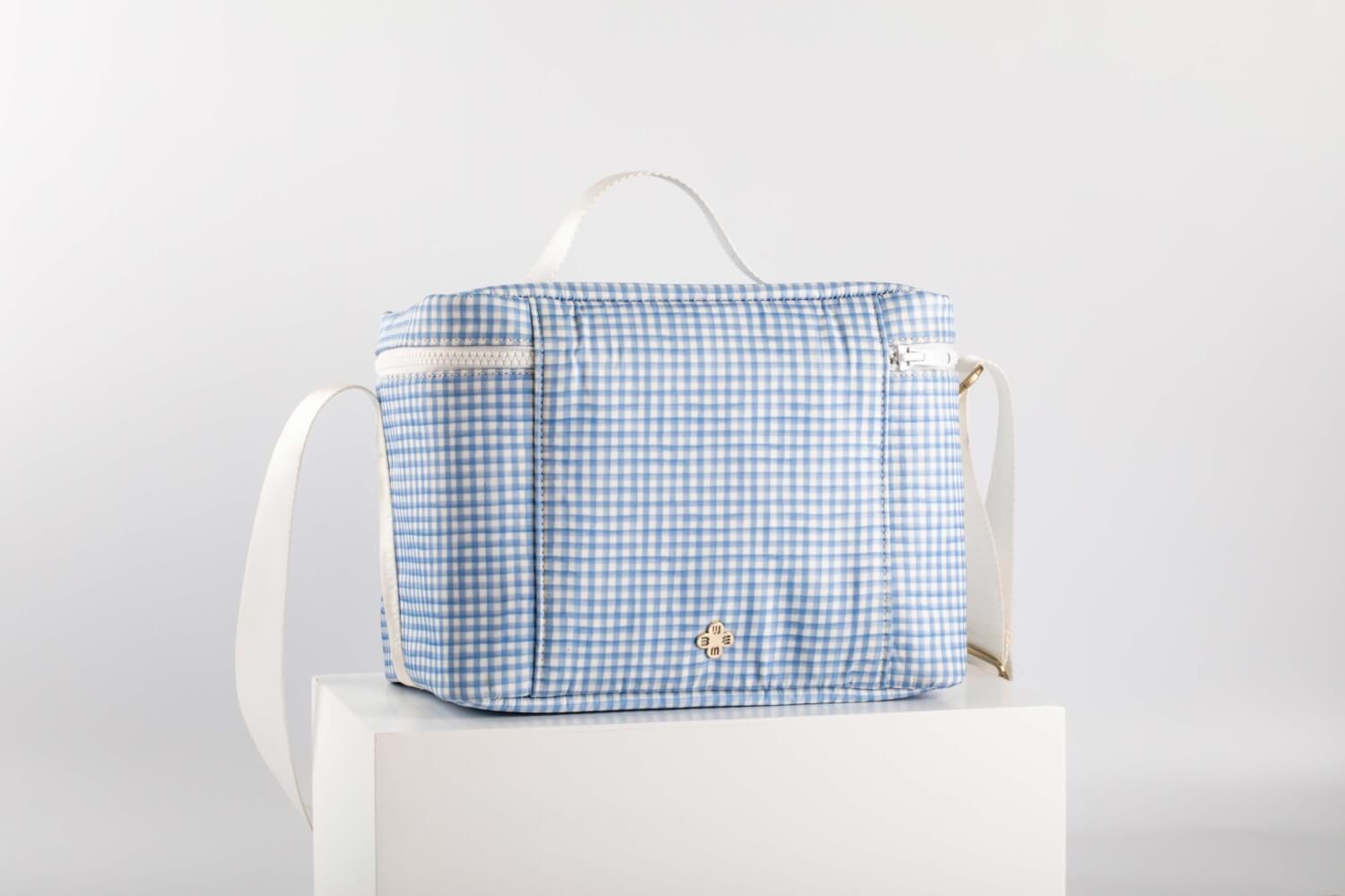 Up In The Air Blue Insulated Lunch Bag 4 Up In The Air Blue Insulated Lunch Bag - Image 4