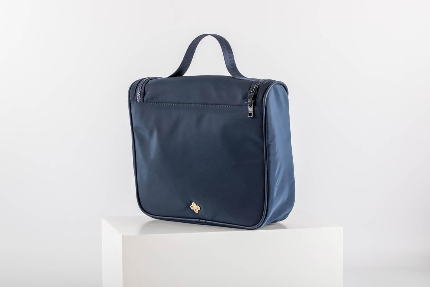 Back To Basics Hanging Travel Kit - ₹3,540.00